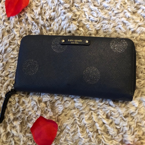 Kate Spade Envelope Wallet - Picture 2 of 7